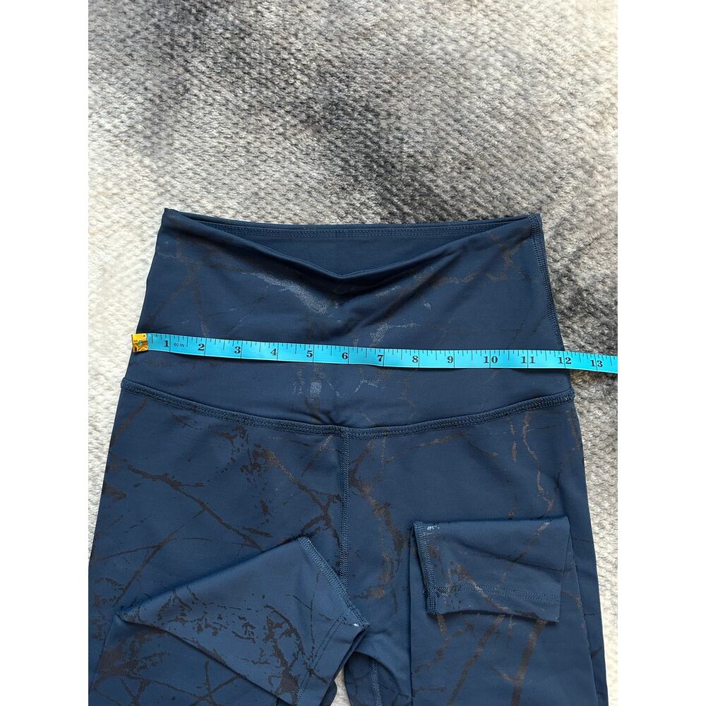 Beyond Yoga Lost Your Marbles High Waisted 7/8 Length Blue Leggings Size Small - Picture 10 of 13